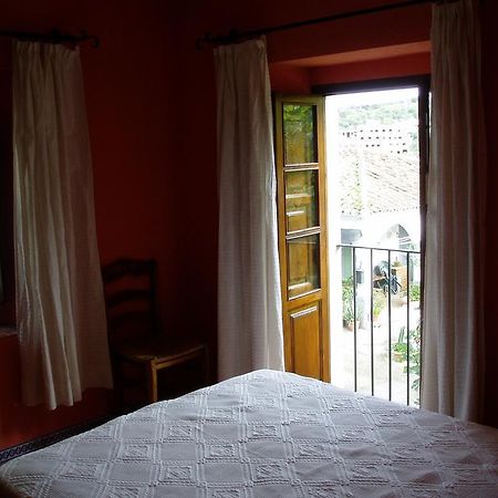 Ferienwohnung Casa De La Fuente Tolox Exterior foto