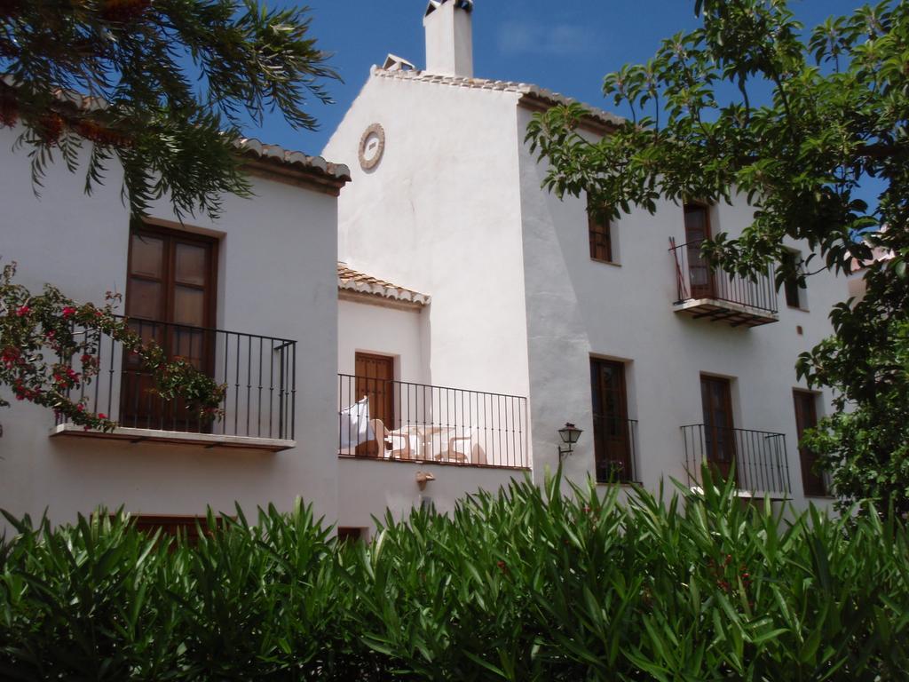 Ferienwohnung Casa De La Fuente Tolox Exterior foto